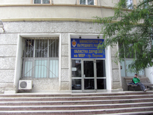 Пернишки полицаи задържаха четирима рецидивисти за поредица от престъпления след преследване като на филм