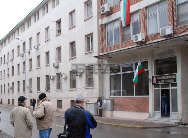 На магистрала "Марица" са задържани четирима мъже, подпомагали нелегални мигранти На магистрала "Марица" са задържани четирима мъже, подпомагали нелегални мигранти