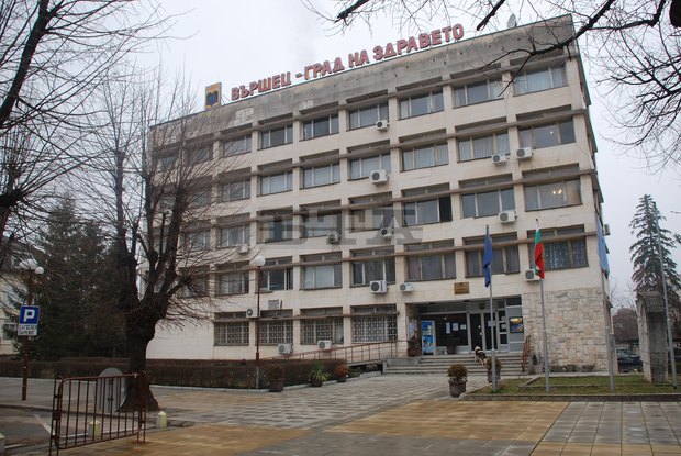 Община Вършец и дарител изградиха пенсионерски клуб в село Драганица Община Вършец и дарител изградиха пенсионерски клуб в село Драганица