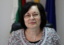 На Сирни Заговезни в Троян  стотици се включиха в обичая "Ялова сватба"