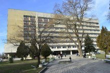 Дариха на МБАЛ-Добрич  реанимационни легла, апаратура и консумативи