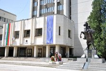 Транспортната фирма, изпълняваща линията Тетевен-Ловеч-Тетевен, не спазва маршрутното си разписание