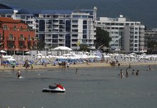 Южният плаж в "Слънчев бряг" е с мобилни спасители от днес 