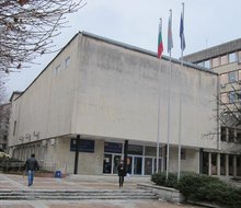 Известна изпълнителка  на руски песни ще отнесе в родината си пръст от исторически места в Плевен