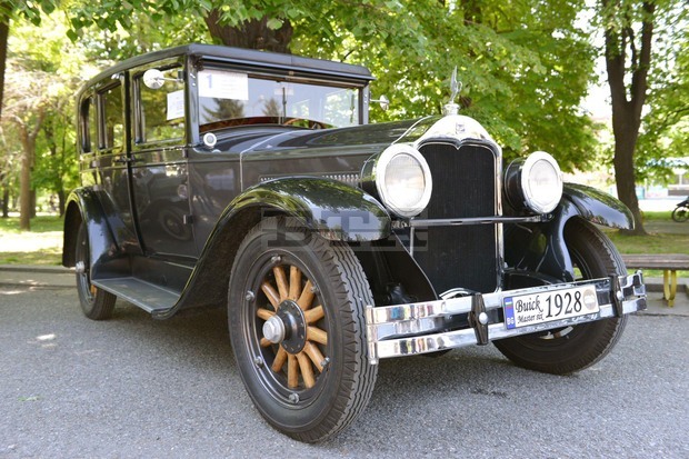 Ретро парад ще има в събота в Перник