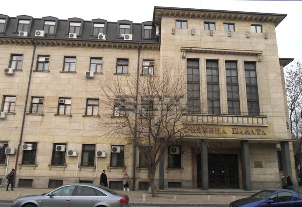 Русенската прокуратура е внесла в съда обвинителен акт за смъртта на нахапана от питбули жена 