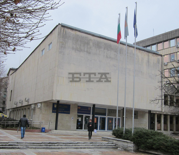 Известна изпълнителка  на руски песни ще отнесе в родината си пръст от исторически места в Плевен