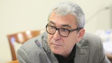 Проф. Лазар Груев защити научната степен „Доктор на науките“ във Варненския свободен университет „Черноризец Храбър“