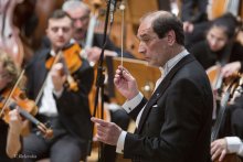 "Лебедово езеро" и "Гогол-сюита" на сцената на зала "България"