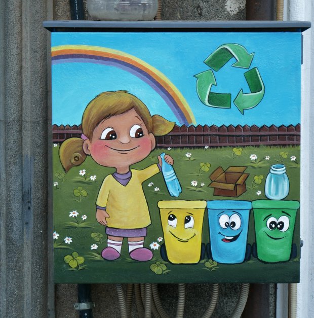 ЧЕЗ РАЗПРЕДЕЛЕНИЕ СЪДЕЙСТВА НА МЛАДА ХУДОЖНИЧКА ДА ПРЕВЪРНЕ ЕЛЕКТРИЧЕСКИ ТАБЛА ВЪВ ВИДИН В ПРОИЗВЕДЕНИЯ НА ИЗКУСТВОТО