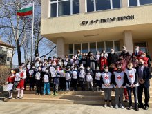 БЧК и Посолството на САЩ в България предоставиха образователни и творчески пакети на деца в област Ямбол