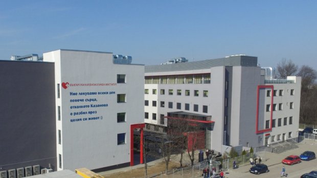 Високотехнологичната ‚Сърце и Мозък‘ обявява месец за безплатен скрининг за рак на гърдата