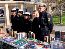 Висше Военноморско Училище „Н. Й. Вапцаров“ организира благотворителен Великденски книжен базар