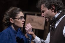 Премиерните спектакли „ДВУБОЙ“ и „НОВА ЗЕМЯ“ на Иван Вазов, са на сцената на Народния театър тази седмица