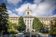 200 бъдещи офицери мерят сили в „Мокра щафета“ в Морското училище във Варна