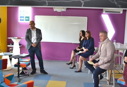 Стопанският факултет на Алма матер и Schwarz IT България започват съвместна нова магистърска програма „Изкуствен интелект за бизнес и финанси“