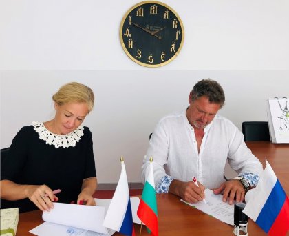 ВСУ „Черноризец Храбър“ ще провежда изпити за международно сертифициране по руски език ВСУ „Черноризец Храбър“ ще провежда изпити за международно сертифициране по руски език