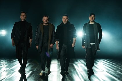 Кирил Маричков и Валди Тотев участват в новата песен на "Б.Т.Р." Кирил Маричков и Валди Тотев участват в новата песен на "Б.Т.Р."