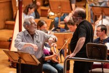 Пласидо Доминго: Утре ще бъда на сцената до една изключителна певица като Соня Йончева