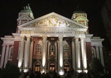 Над 250 звезди с имената на всички актьори от трупата на Народния театър ще грейнат в навечерието на "Театър пред театъра"