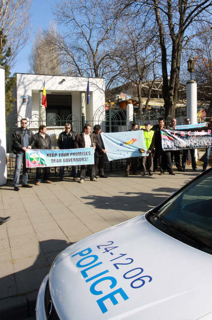 Interior Ministry Officers Cancel Protests as Unions Open Talks with Leaders Interior Ministry Officers Cancel Protests as Unions Open Talks with Leaders