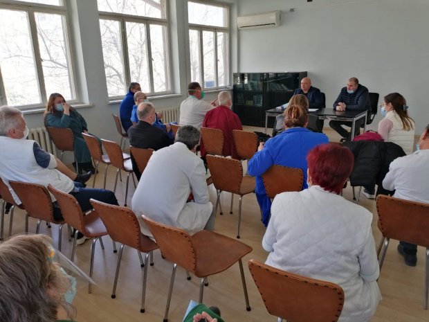 Тодор Тодоров пред силистренските лекари: Здравеопазването е национален приоритет, за мен е и лична цел