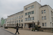 Ученици от гимназията в Омуртаг  гостуваха на кмета на общината Неждет Шабан