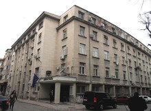 Два автомобила са запалени умишлено на паркинг в Пловдив