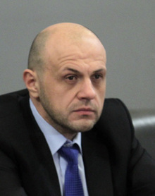 Политиката не е война на омразата, искам да имате сила и доверие, каза днес  пред съгражданите си Томислав Дончев