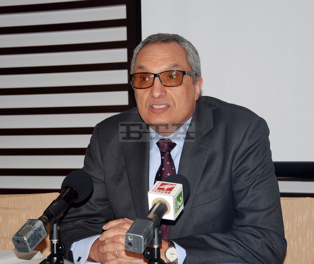 За правителството ще е голям риск, ако приеме,че ДПС е скрит партньор, заяви в Монтана Иван Костов